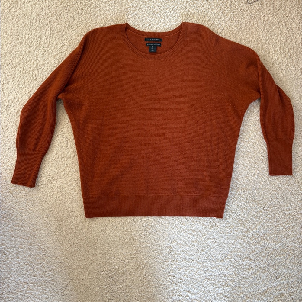 Tahari 100% Extra Fine Merino Wool Ribbed Knit Crew Neck Pullover Sweater (L)